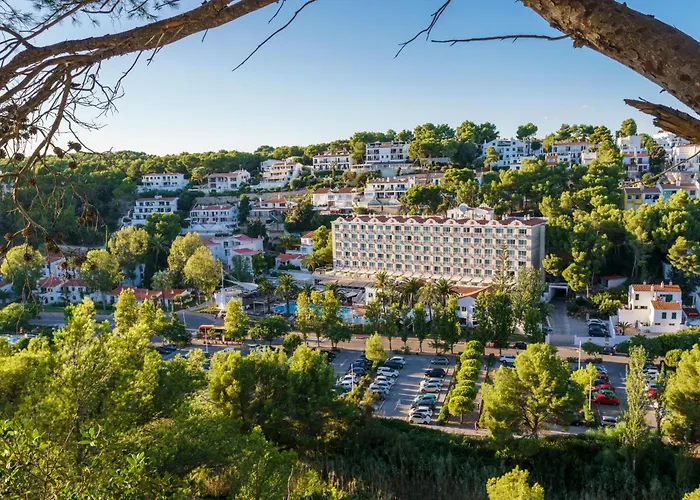 Minura Cala Galdana & Apartamentos D'Aljandar, España