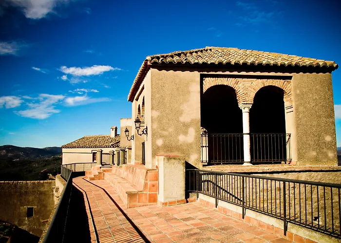 TUGASA Casas Rurales Castillo de Castellar