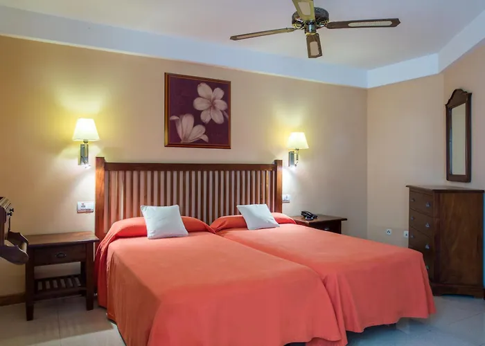 Aparthotel El Galeón