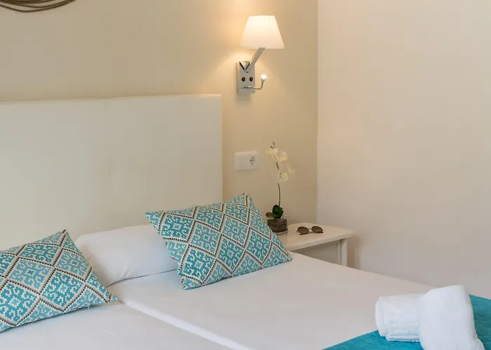Hotel Marina Parc By Mij Arenal d'en Castell, Spagna