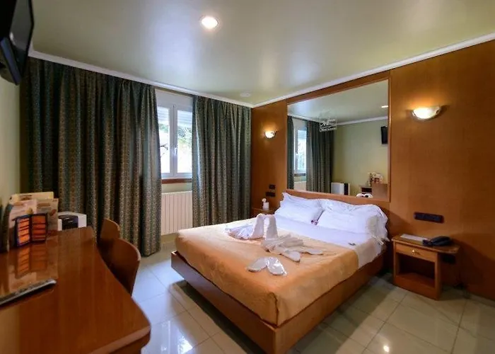 Motel Cancun Barbadas-Ourense Os Fornos, Spain
