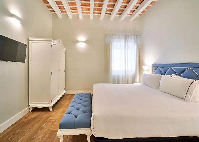 Tandem Palacio Veedor de Galeras Suites Cádiz, España