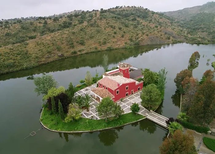 Hacienda La Huertezuela Y Casa Del Lago