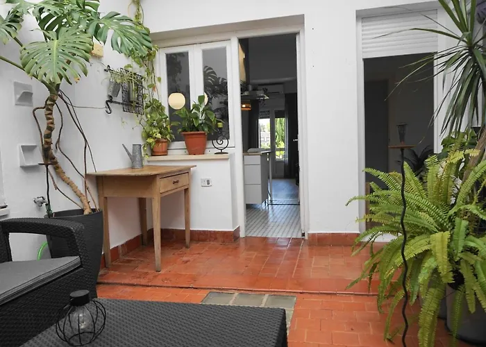 Apartamentos IMPLUVIUM plaza del Parador
