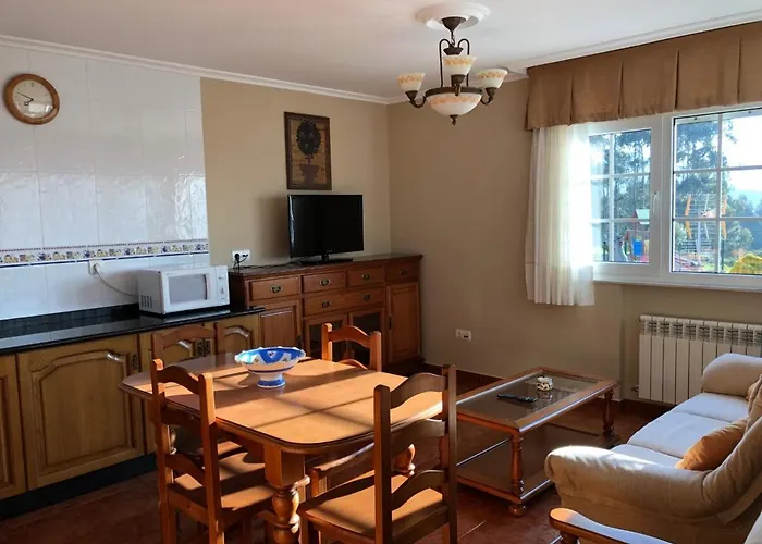 Apartamentos Montemar Navia, España