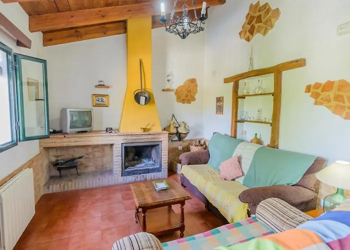 Villa El Garrotal - El Vino El Bosque by Ruralidays, España
