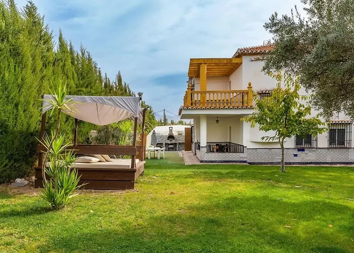 Villa de los Sueños Atarfe by Ruralidays