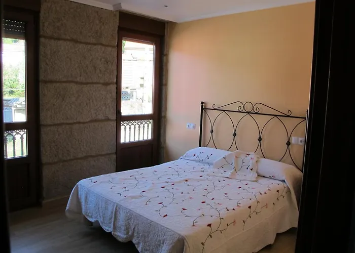Casa De Pedra O Carballal Ameixenda, España