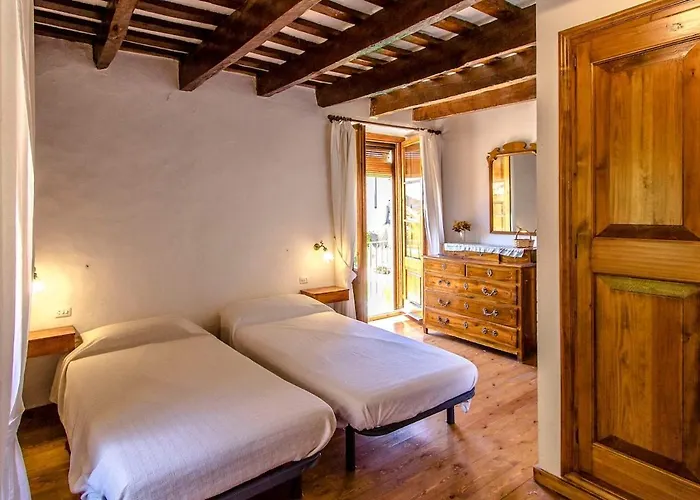 Catalunya Casas Village Center , No Car Needed And 35Km To Barcelona!