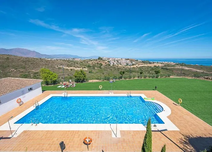 Small Oasis P&O Serviced Apartments Manilva, España