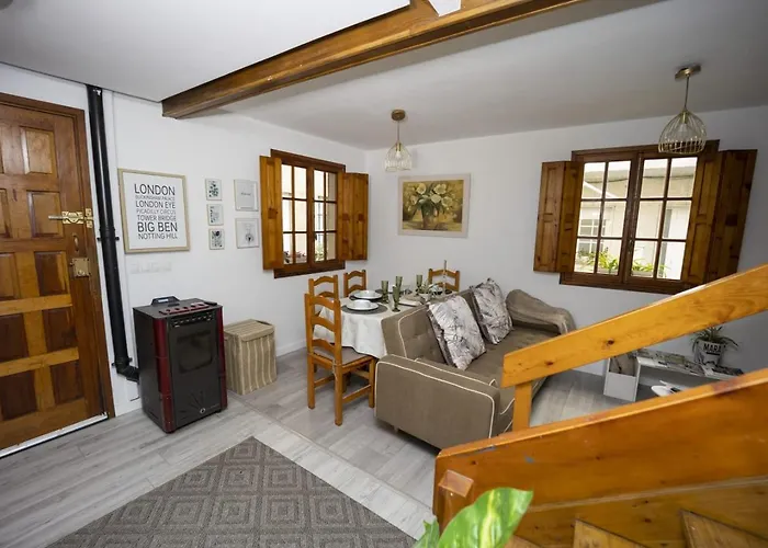 Casa Poulo Padrón