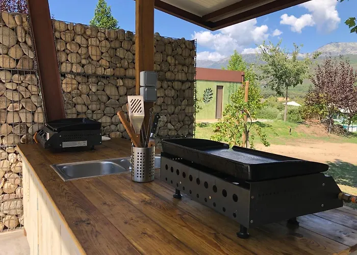 Veragua. Glamping y Apartamentos turísticos Villanueva De La Vera, España