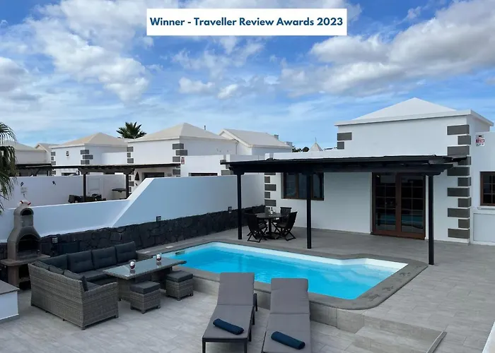 Stunning Villa Arabella - Heated Pool - Bbq - Amazing Terrace - Playa Blanca, Spanien