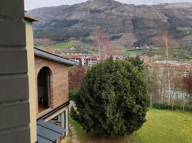 ABARAXKA HOSTEL Disfruta La Vía Verde Del Urola Hasta La Playa - Naturaleza Montañas Y Riqueza Cultural