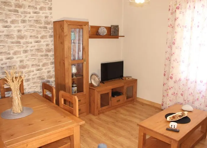 VIVIENDA DE USO TURISTICO El Jabalon