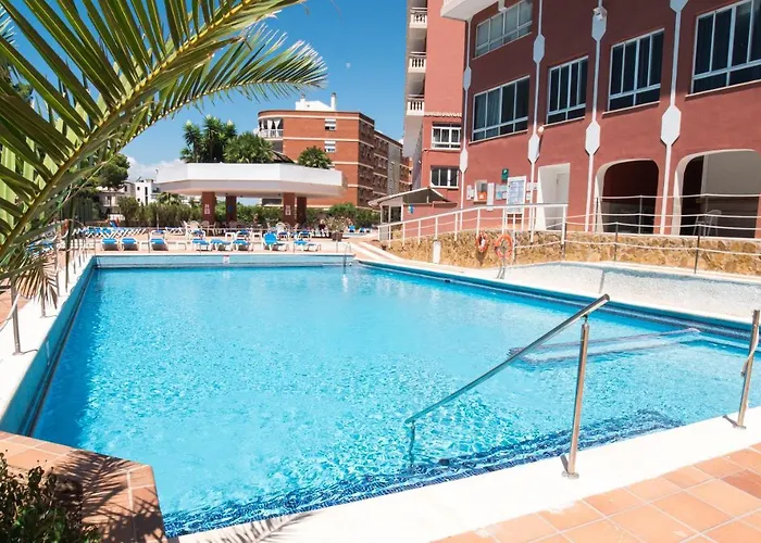 Ona Luna Park - Adults Friendly 16 Years