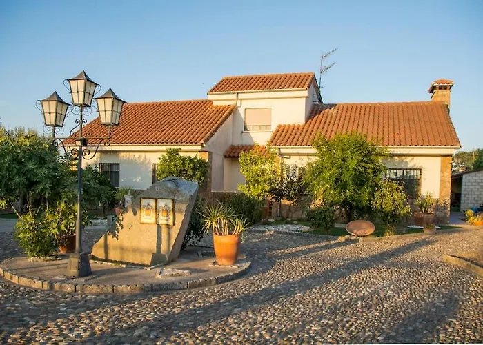 Casa Rural El Zarzoso TR-CC-00562