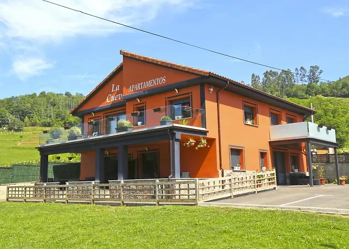 Apartamentos La Cueva - Onis