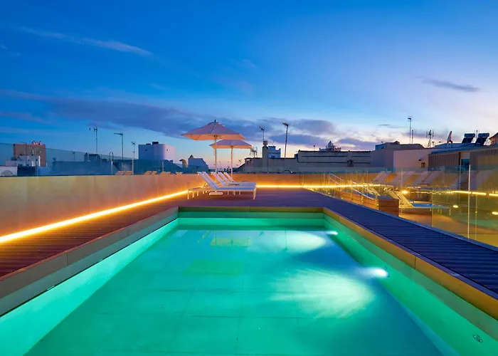 Tandem Torres de Cádiz Suites