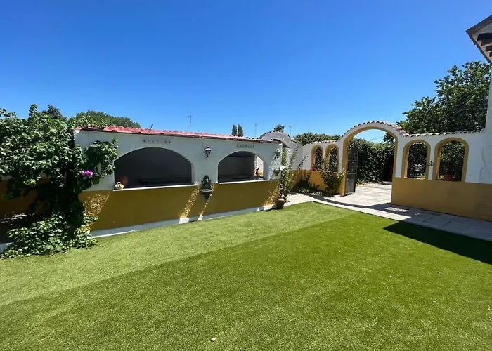 Villa Nogueroles Sanchidrian, España
