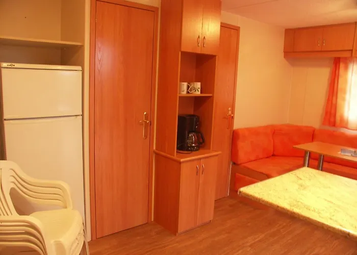Hotel Camping Naturista El Portus - Nudist Fkk Cartagena, España