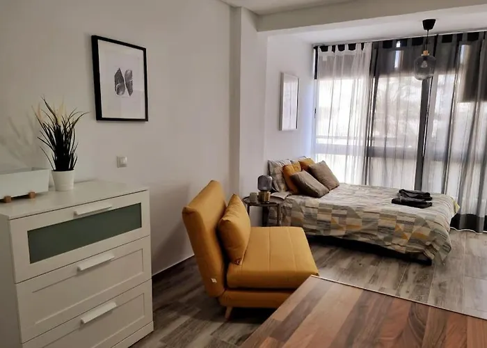 Céntrico y nuevo estudio fuengirola