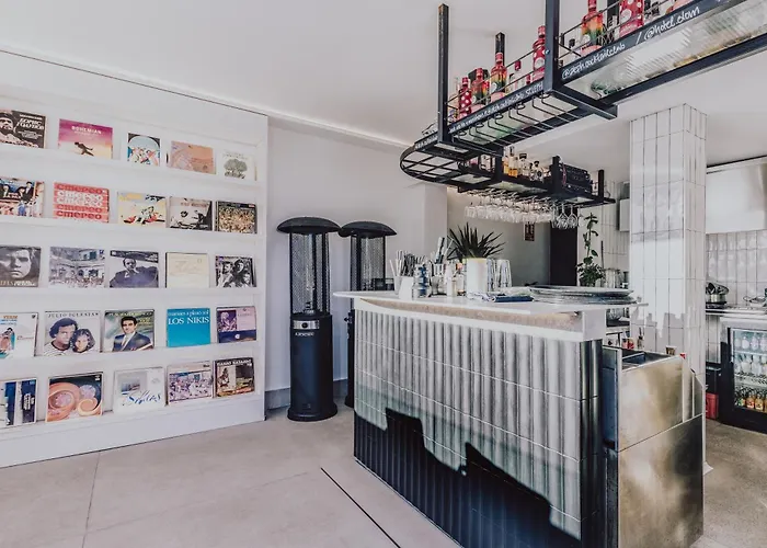 Boutique Olom - Only Adults Recommended