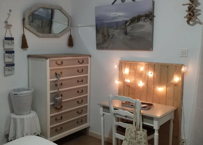 D'HÔTES CHEZ CATHERINE A REUS Chambre Bord De Mer Avec Salle De Bains Privée