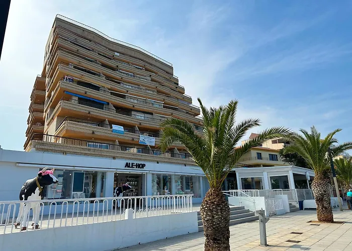 Apartamentos Oropesa Primera Línea 3000