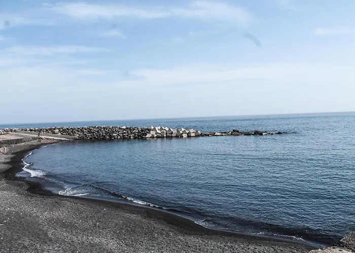Las Eras - La casa frente al mar, España