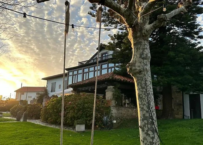 Villa La Solana de Mogro, España