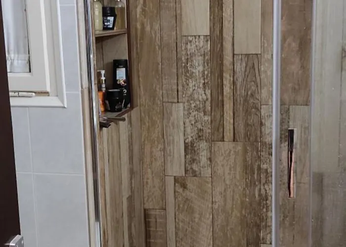 Romaní - Casa Compartida Con Propietario - Baño Compartido