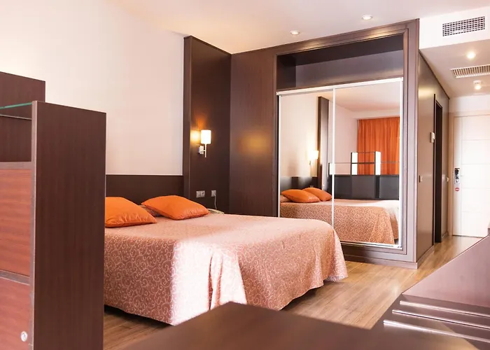 Hotel Loar Ferreries, Spain