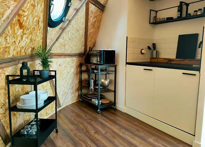 Hotel Miradomos Glamping Rural Lodares de Osma, España