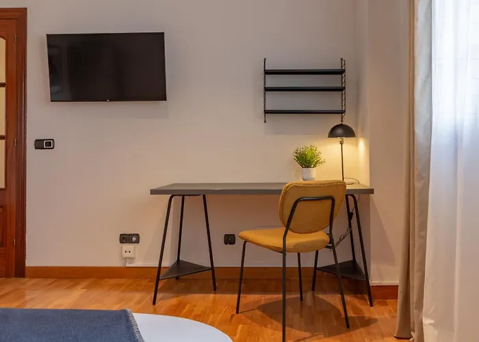 AH Delux3Rooms Campus Milán VUT6519AS