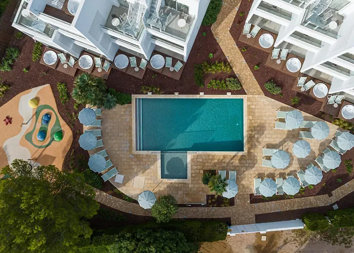 Cabot Las Velas Apartments
