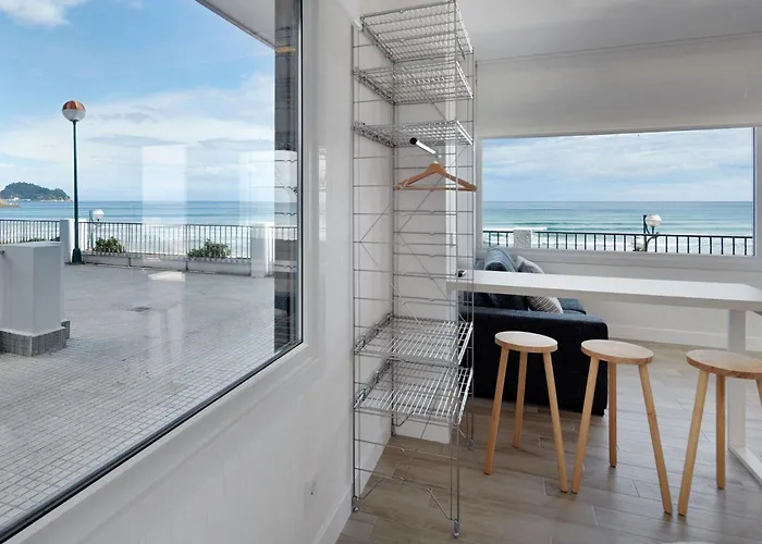 Apartamentos Egona Zarautz sobre el mar