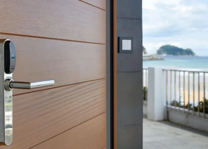 Apartamentos Egona Zarautz sobre el mar