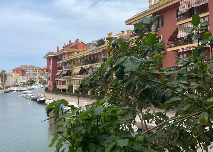 Comfortable Apartment In An Elite Area With A Beautiful Veranda