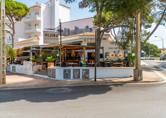 Hostal Alzina Cala Ratjada , España