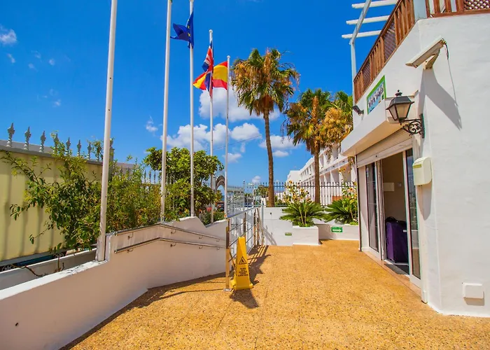 Vista Mar s (Adults Only)