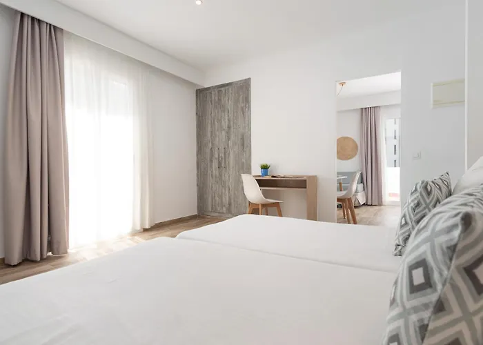 Villa Real Club Apartments Camp De Mar, Spanien