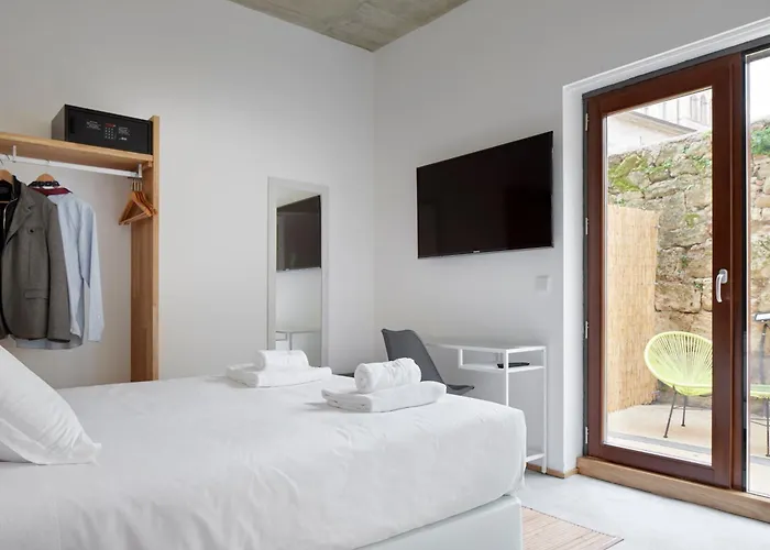 IRAIPE Estella Rooms Auto Check-in