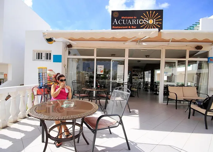 Apartamentos Acuario Sol Puerto del Carmen , Spagna