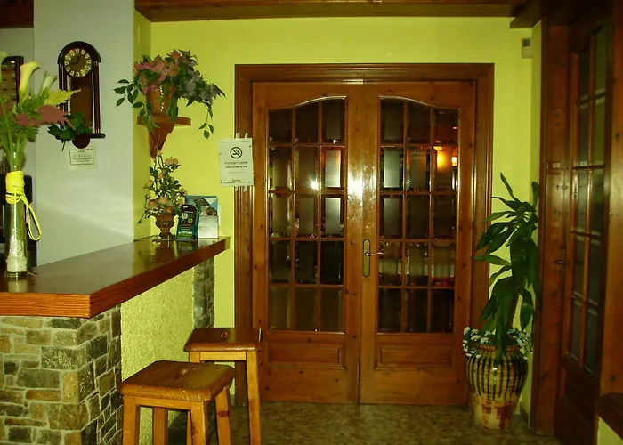 Hostal L'Escon