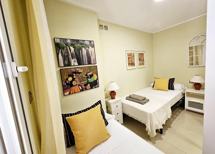 Apartamento NEPTUNO - Primera Línea de Playa by SunCastle apartamentos