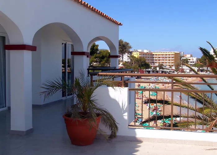 Apartamentos Playa Es Cana