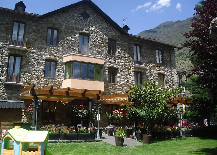 Hostal Vall D'Aneu By Arcas & Sambola