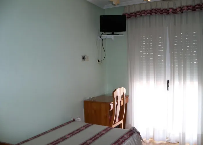 Hostal Virgen del Villar Laguna de Duero, España