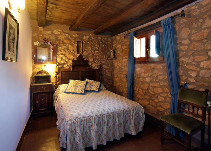 Mas La Planella Masia De Turismo Rural